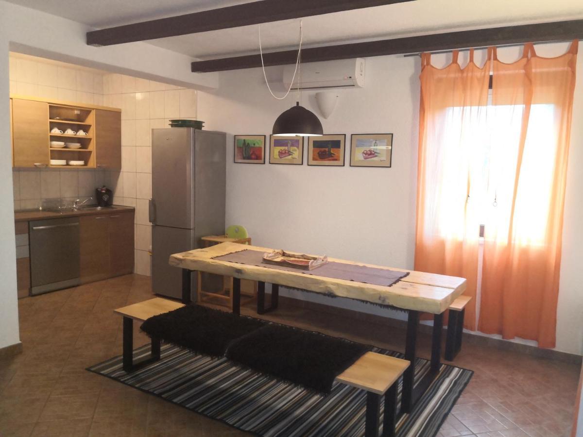 Mila Holiday Home Lohovo Екстер'єр фото