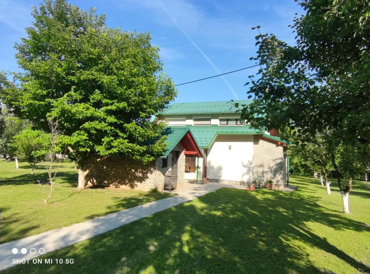 Mila Holiday Home Lohovo Екстер'єр фото