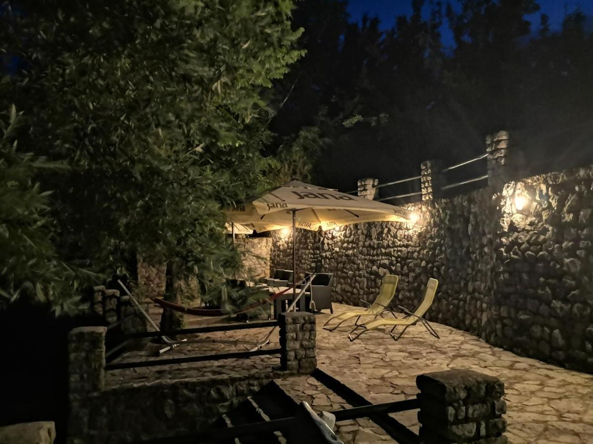 Mila Holiday Home Lohovo Екстер'єр фото